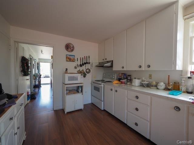 









238

 - 238A


Rue Notre-Dame E.

,
Trois-Rivières,




QC
G8T4B7

