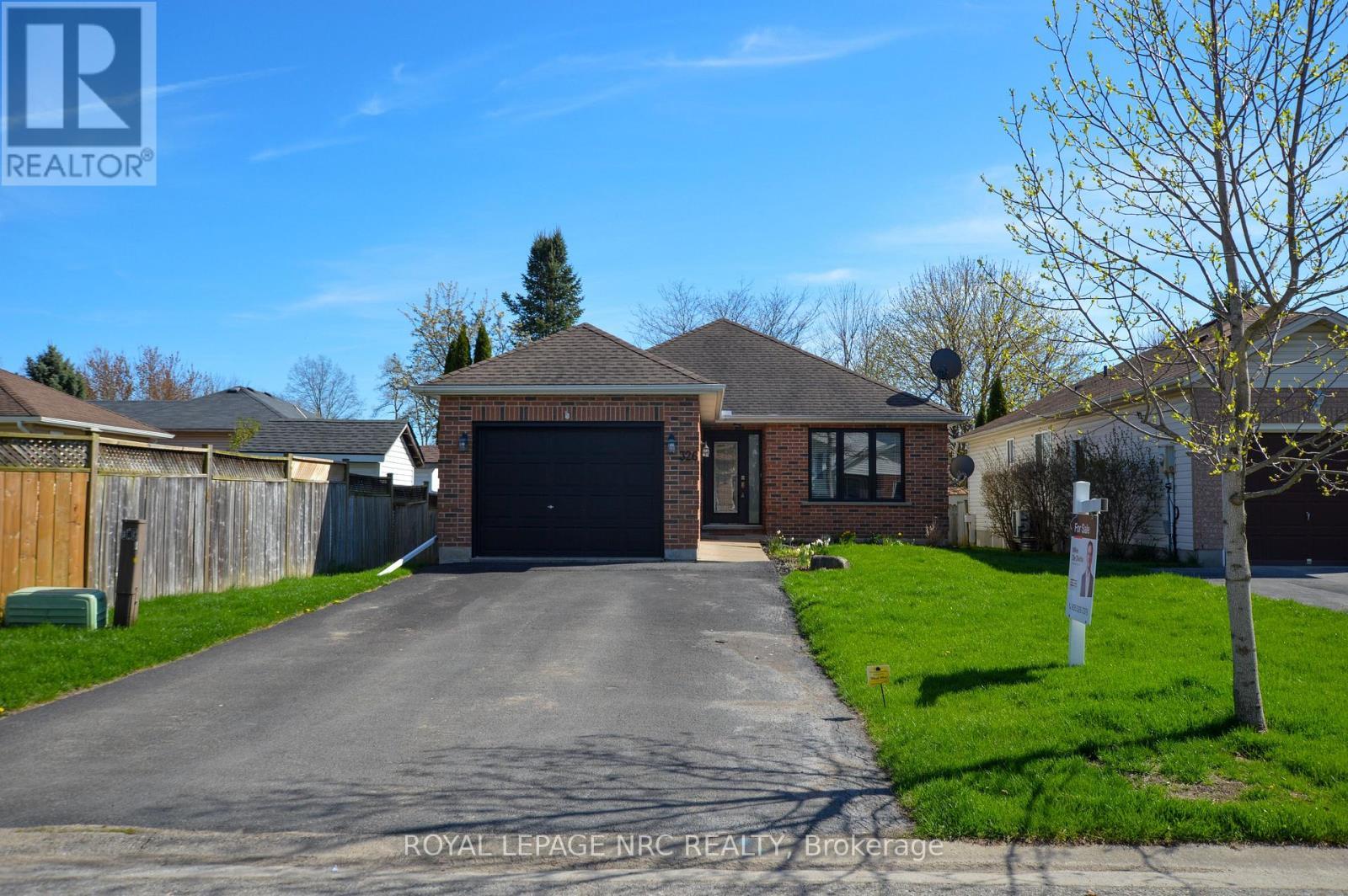 












326 BECKETT CRESCENT

,
Pelham (Fonthill),




Ontario
L0S1E4

