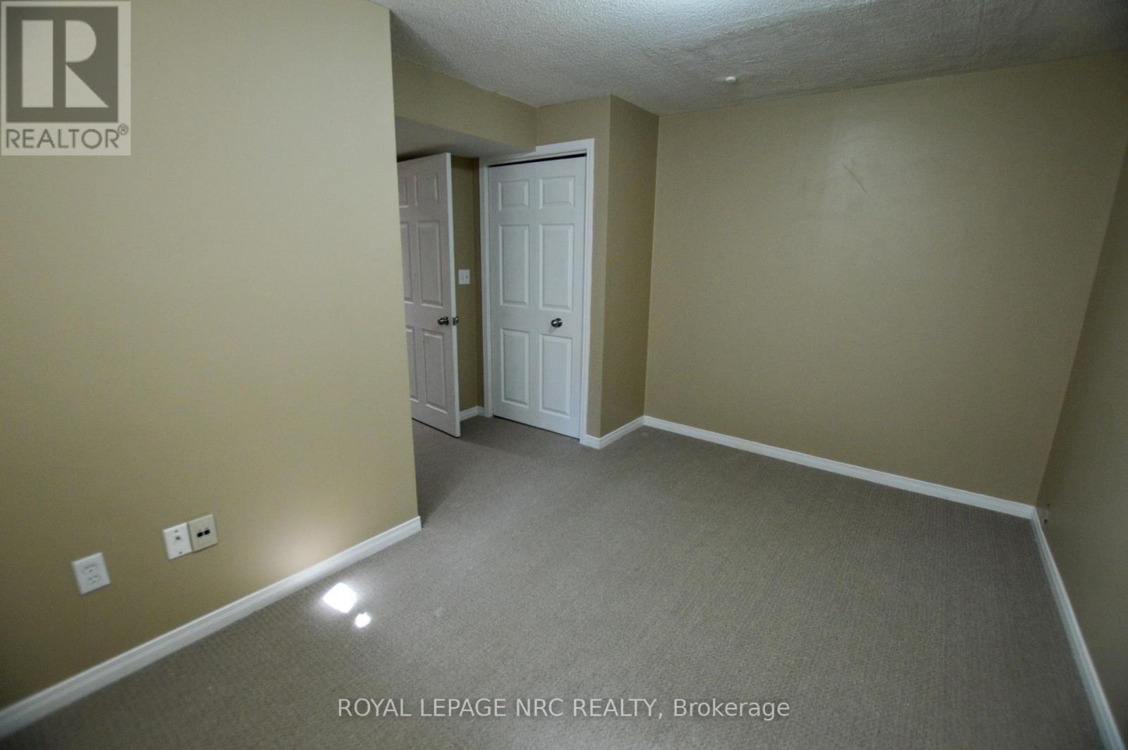 












326 BECKETT CRESCENT

,
Pelham (Fonthill),




Ontario
L0S1E4

