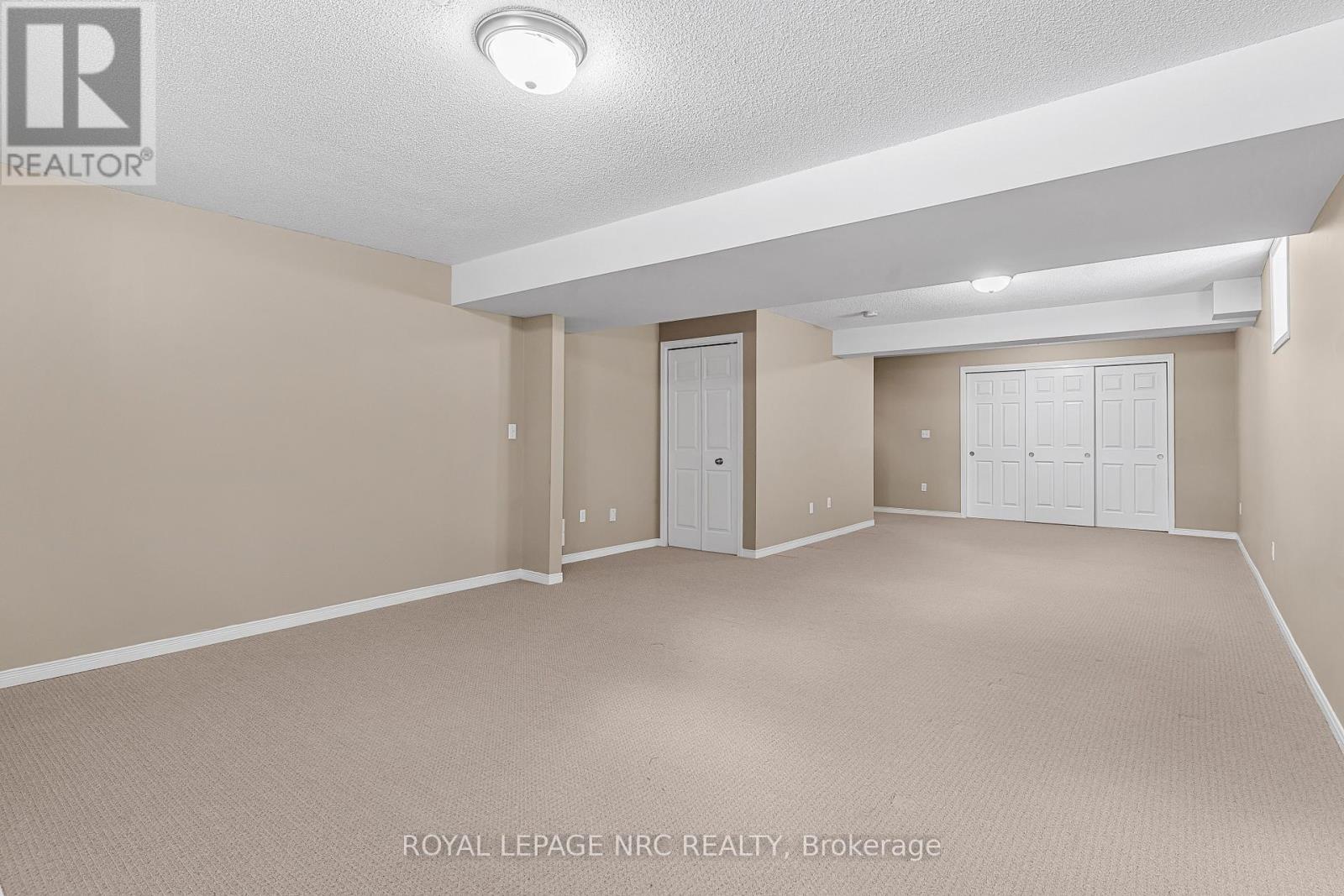 












326 BECKETT CRESCENT

,
Pelham (Fonthill),




Ontario
L0S1E4

