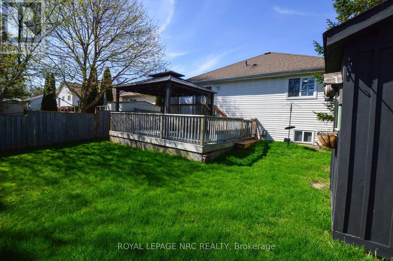












326 BECKETT CRESCENT

,
Pelham (Fonthill),




Ontario
L0S1E4

