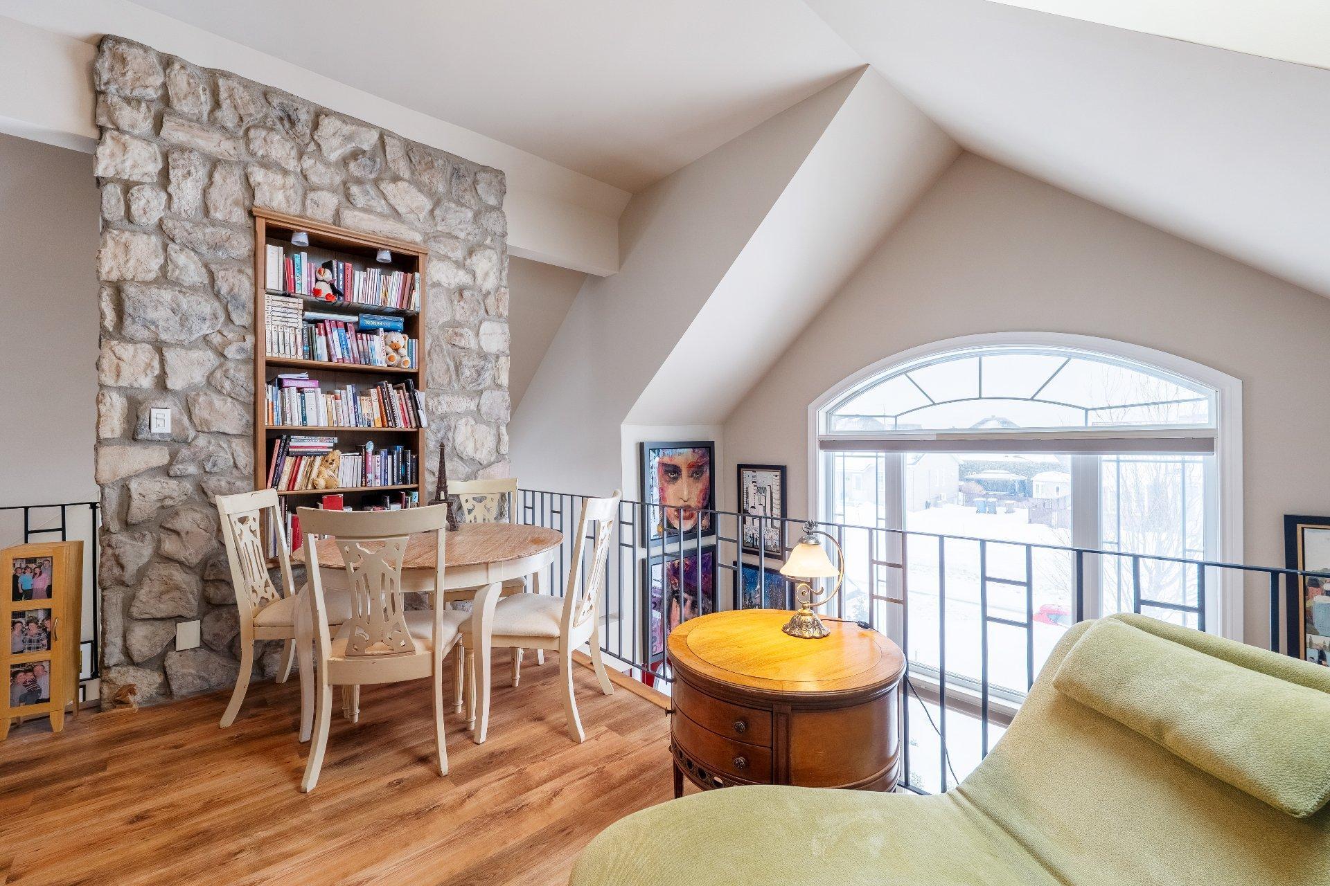 









63


Rue Granger

,
Saint-Philippe,




QC
J0L2K0

