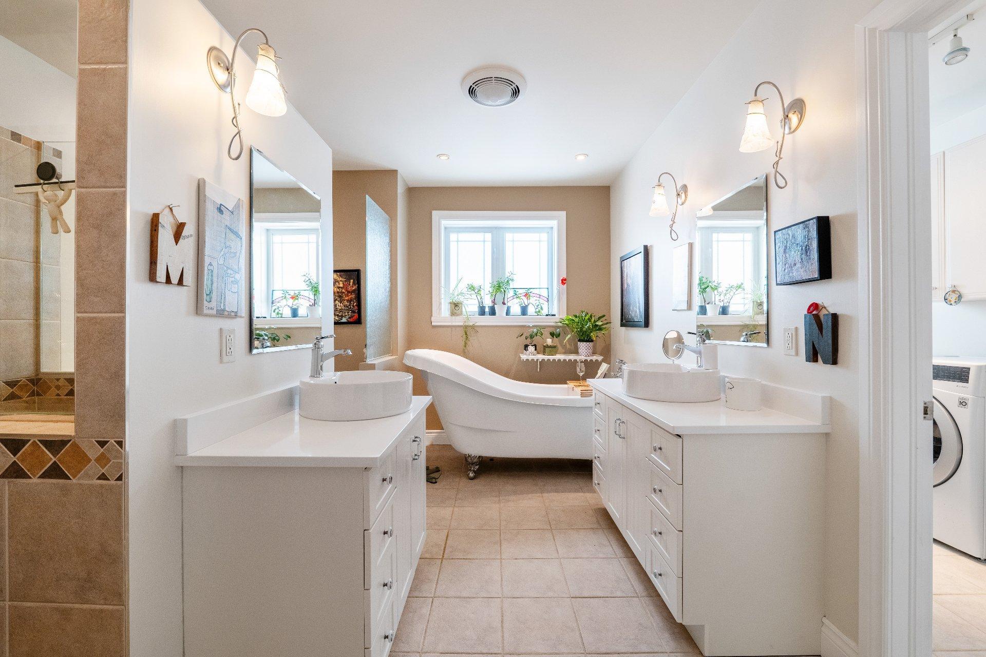 









63


Rue Granger

,
Saint-Philippe,




QC
J0L2K0

