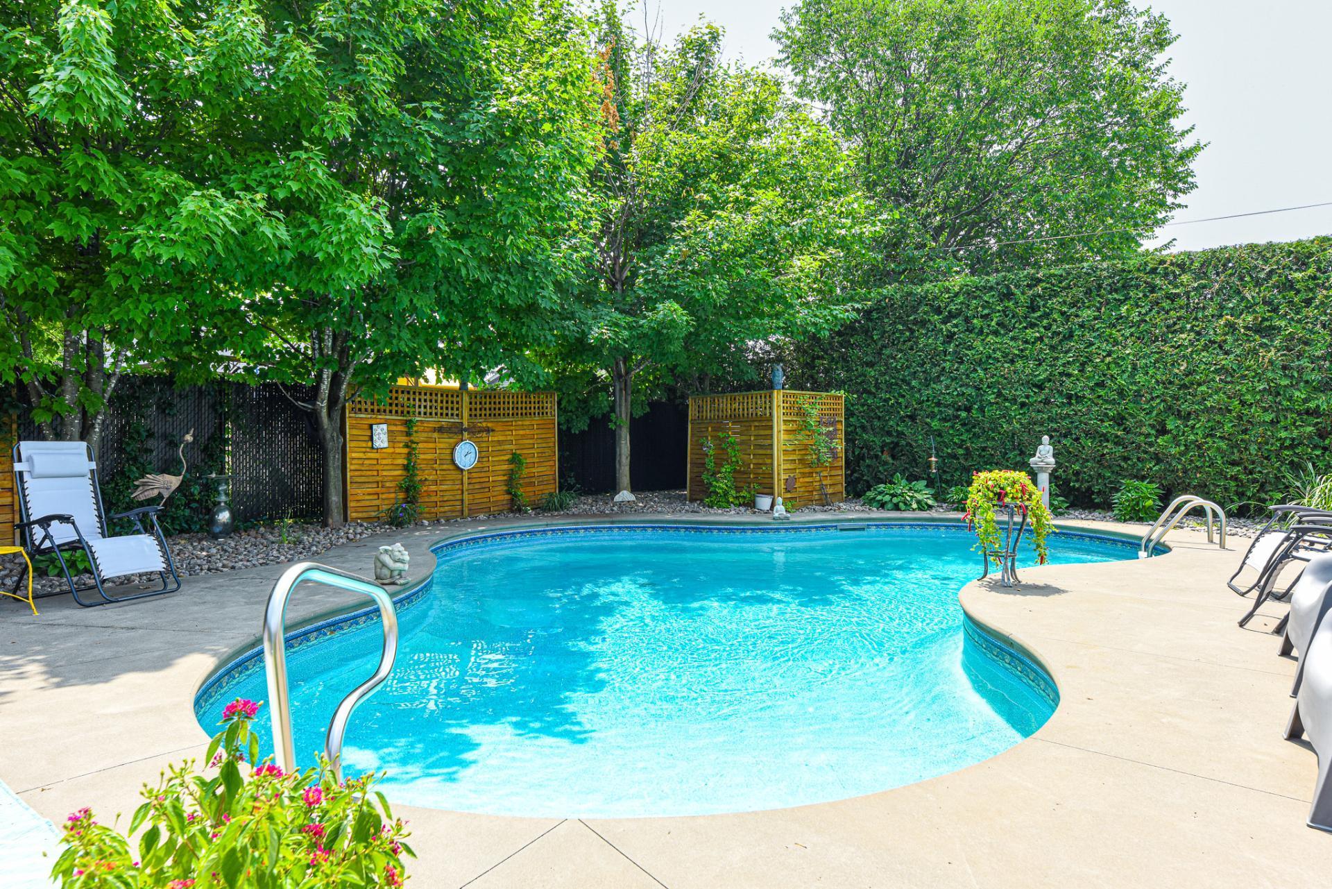 









63


Rue Granger

,
Saint-Philippe,




QC
J0L2K0

