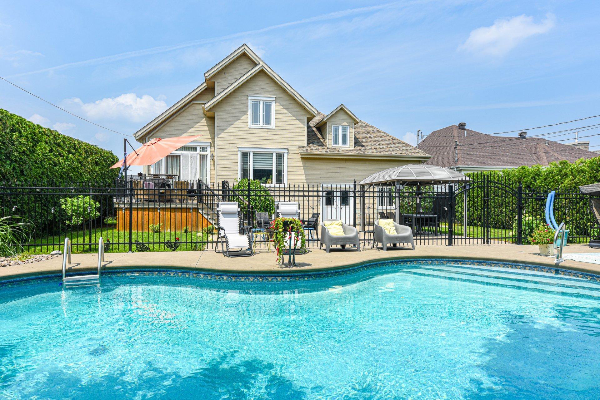 









63


Rue Granger

,
Saint-Philippe,




QC
J0L2K0

