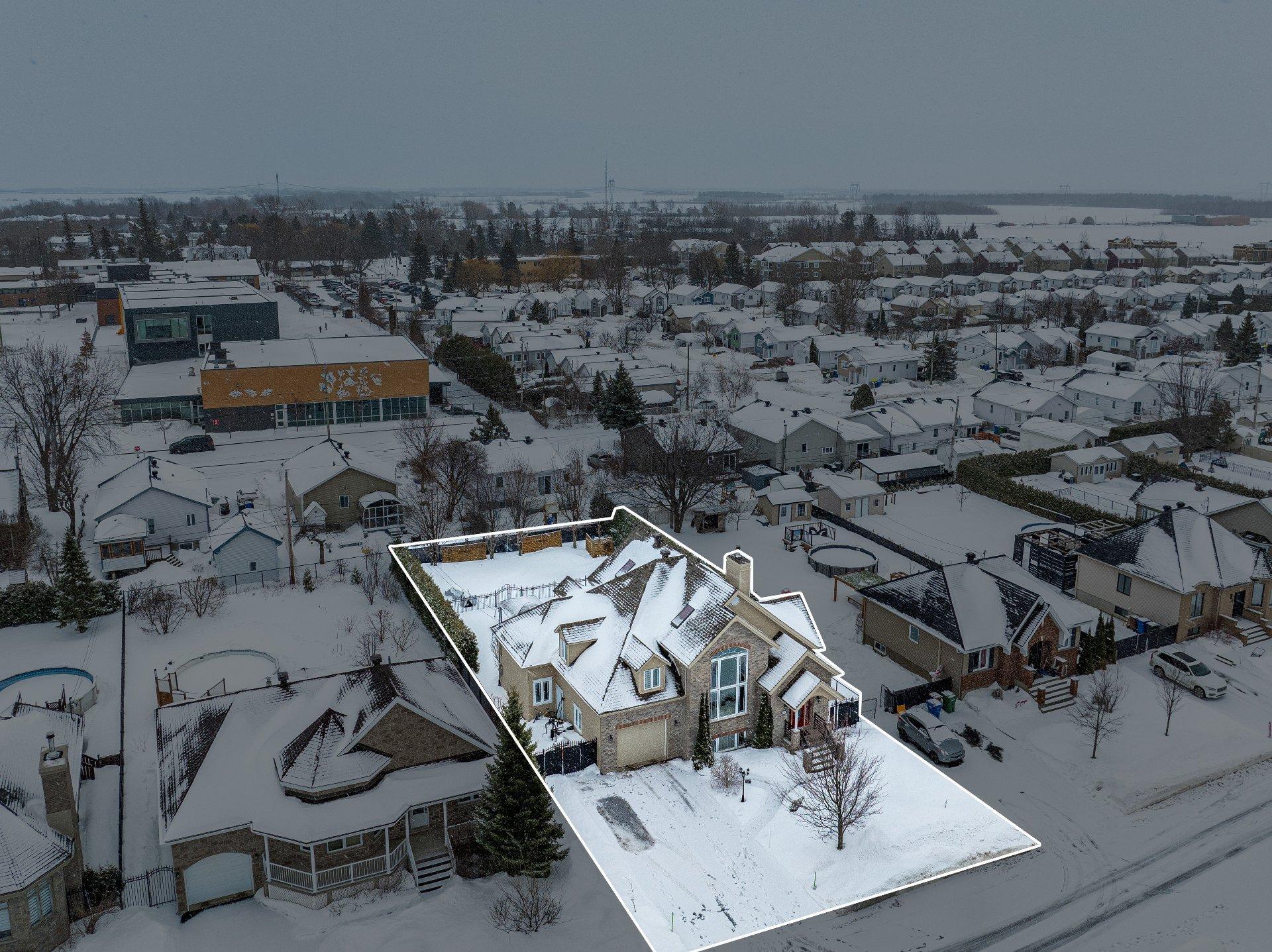 









63


Rue Granger

,
Saint-Philippe,




QC
J0L2K0

