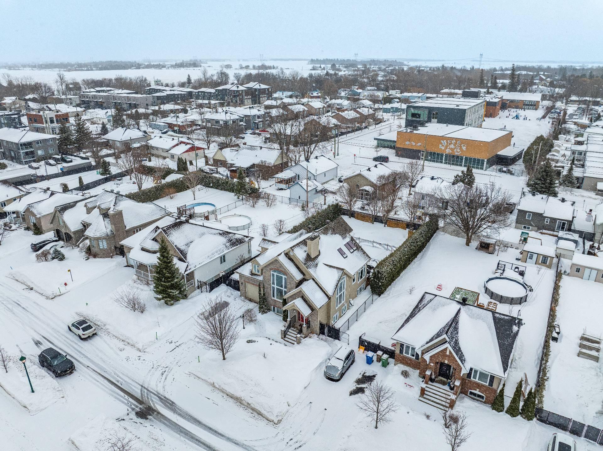 









63


Rue Granger

,
Saint-Philippe,




QC
J0L2K0

