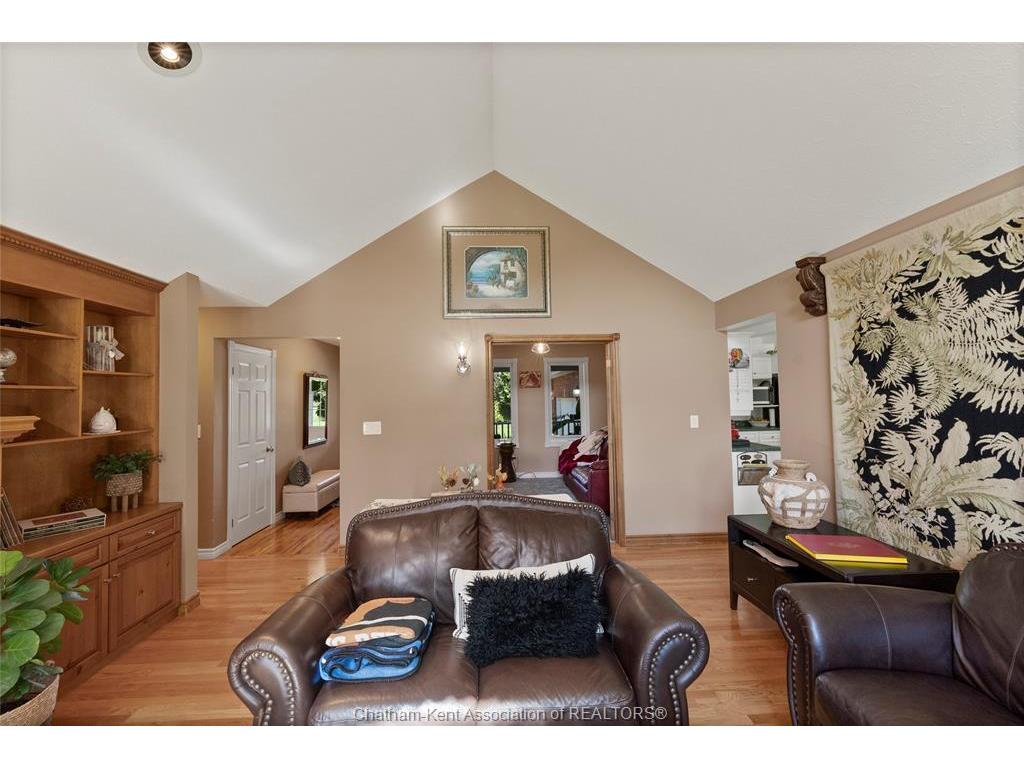 









21640


PINEHURST

Crescent,
Chatham-Kent,




ON
N7M 5J3

