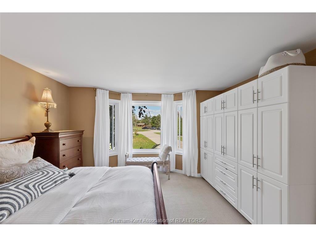 









21640


PINEHURST

Crescent,
Chatham-Kent,




ON
N7M 5J3

