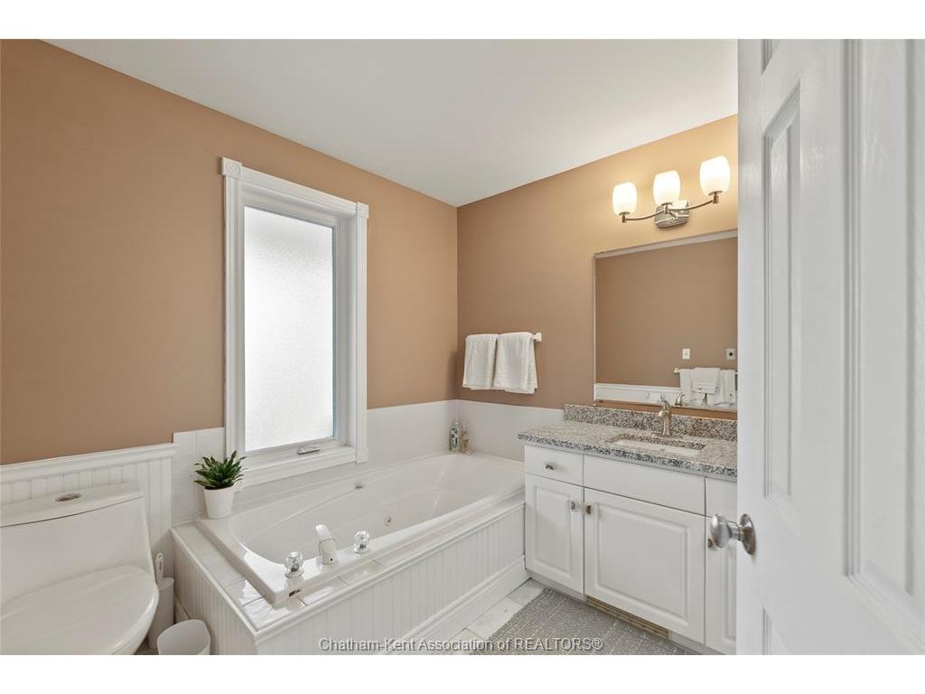 









21640


PINEHURST

Crescent,
Chatham-Kent,




ON
N7M 5J3

