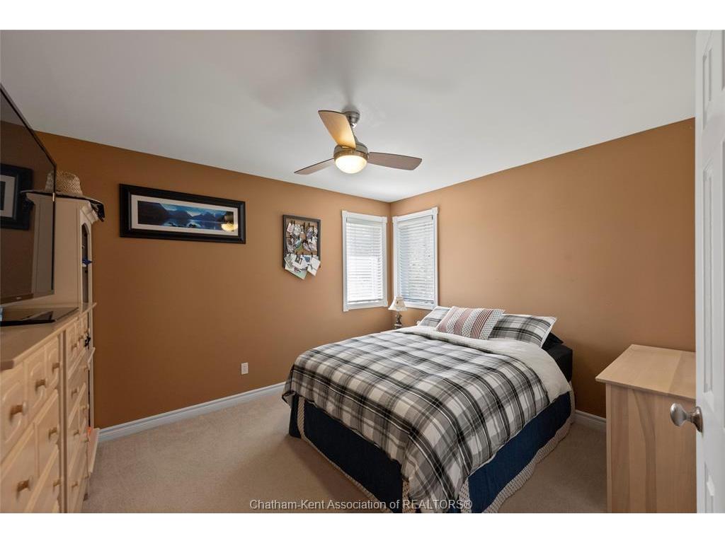 









21640


PINEHURST

Crescent,
Chatham-Kent,




ON
N7M 5J3

