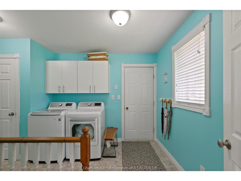 









21640


PINEHURST

Crescent,
Chatham-Kent,




ON
N7M 5J3

