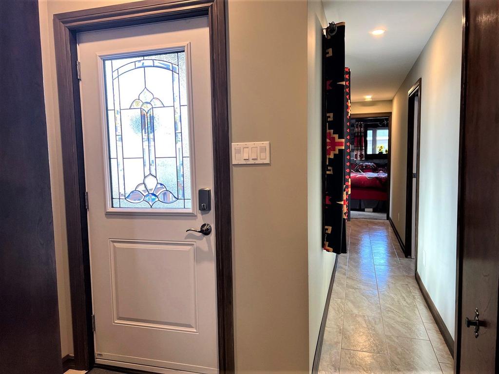 









123


8e Avenue

,
Chapais,




QC
G0W1H0

