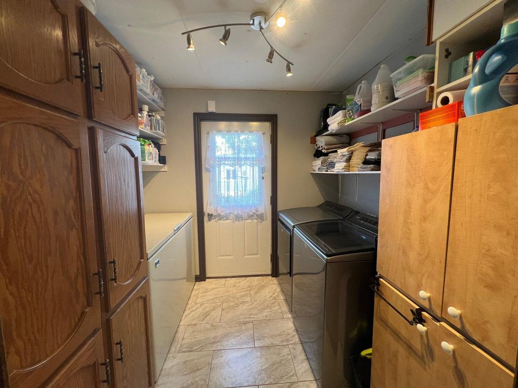 









123


8e Avenue

,
Chapais,




QC
G0W1H0

