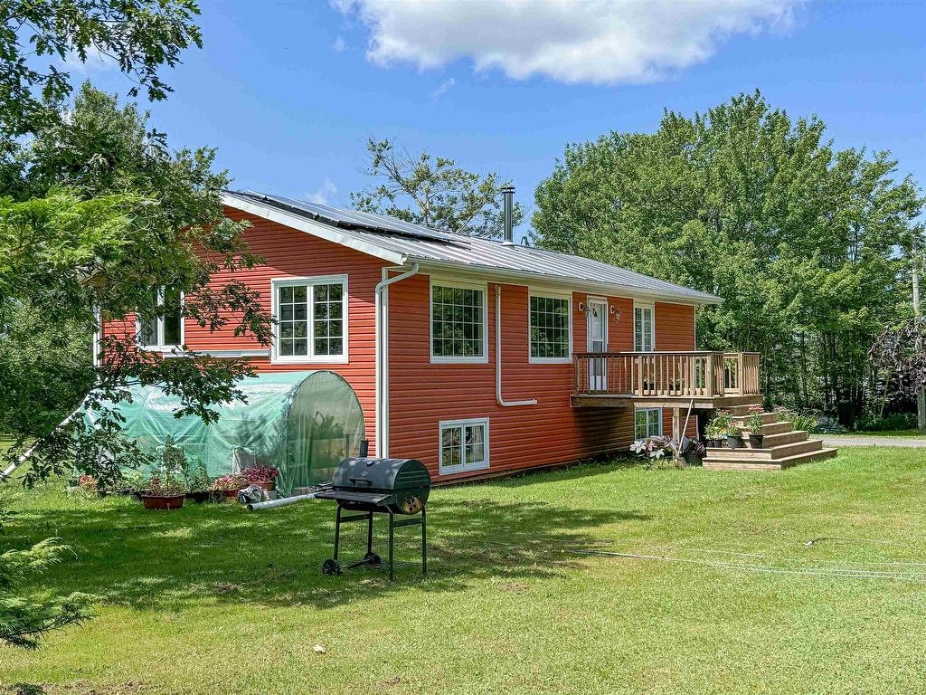 












9611 St. Peters Road

,
Canavoy,




PE
C0A 1T0

