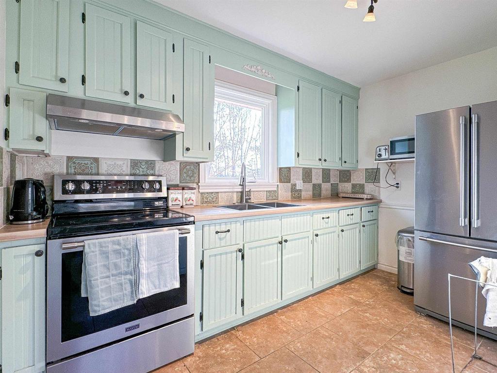 












9611 St. Peters Road

,
Canavoy,




PE
C0A 1T0

