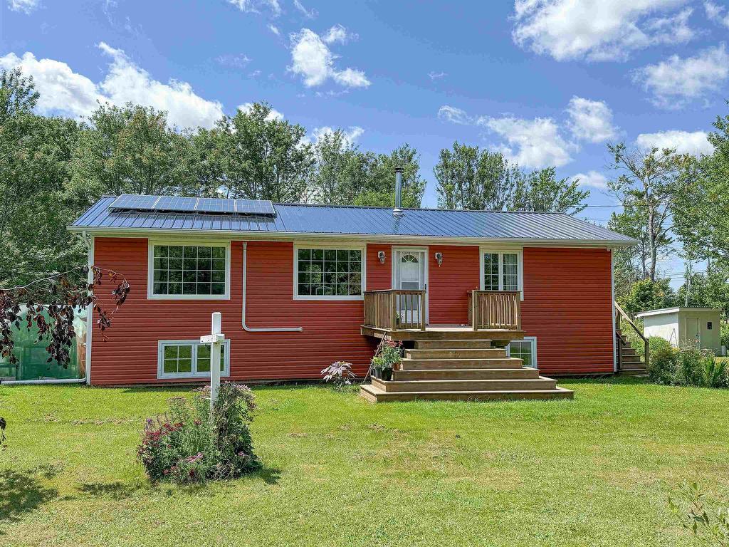 












9611 St. Peters Road

,
Canavoy,




PE
C0A 1T0

