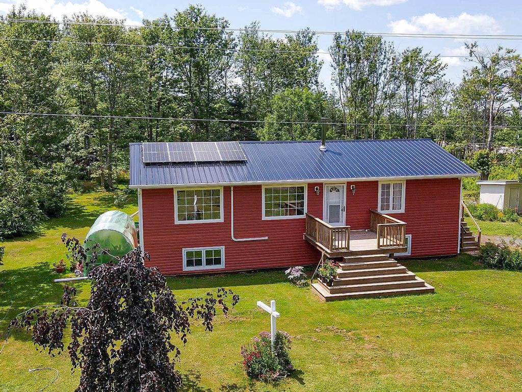 












9611 St. Peters Road

,
Canavoy,




PE
C0A 1T0

