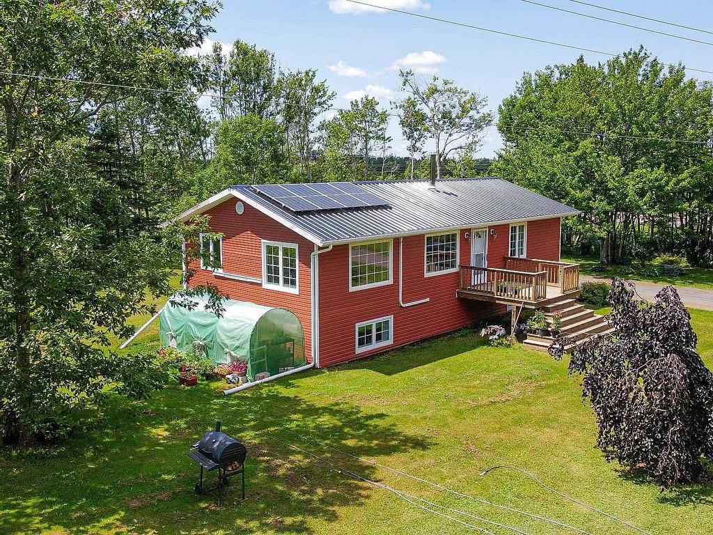 












9611 St. Peters Road

,
Canavoy,




PE
C0A 1T0

