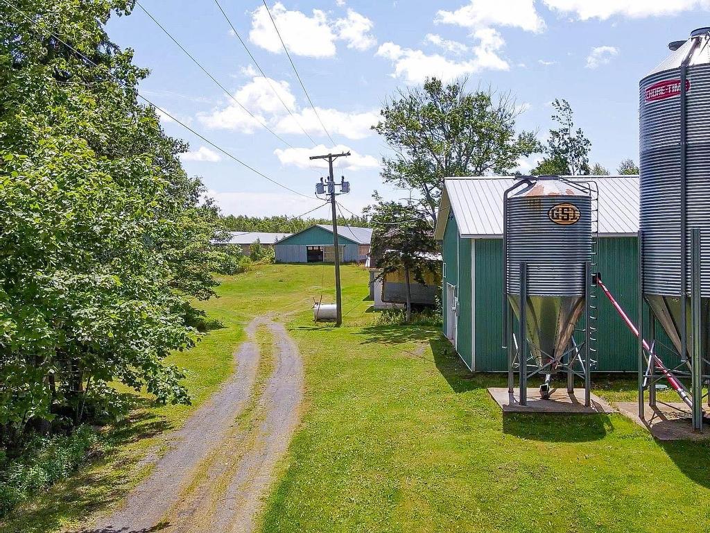 












9611 St. Peters Road

,
Canavoy,




PE
C0A 1T0

