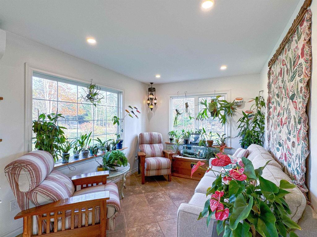 












9611 St. Peters Road

,
Canavoy,




PE
C0A 1T0

