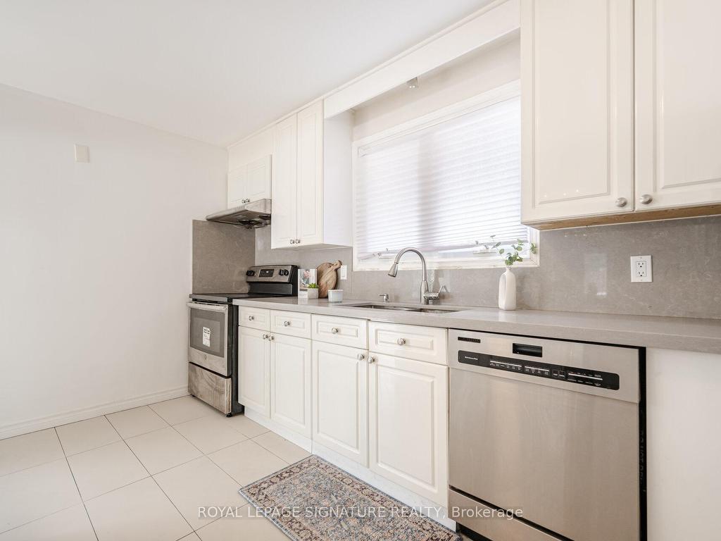 









2557


Mindemoya

Road,
Mississauga,




ON
L6M 5N8

