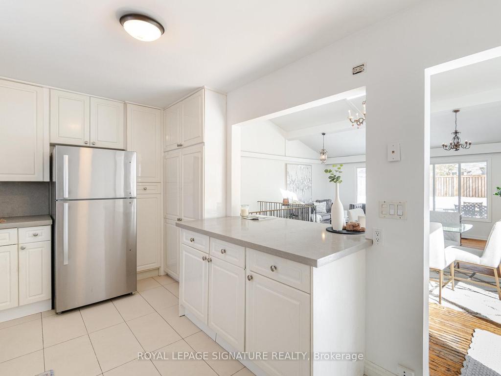 









2557


Mindemoya

Road,
Mississauga,




ON
L6M 5N8

