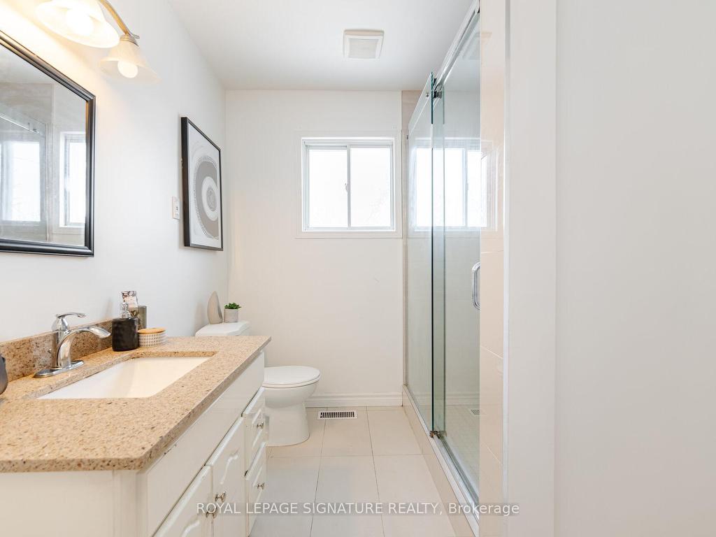 









2557


Mindemoya

Road,
Mississauga,




ON
L6M 5N8

