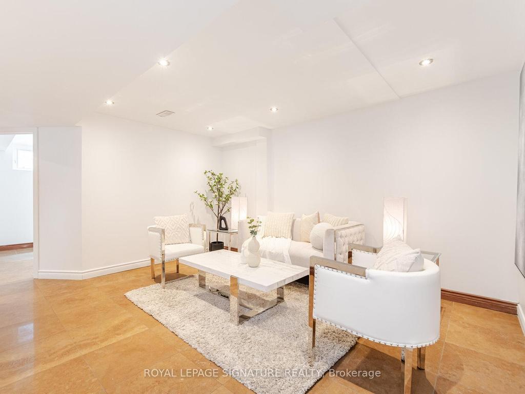 









2557


Mindemoya

Road,
Mississauga,




ON
L6M 5N8

