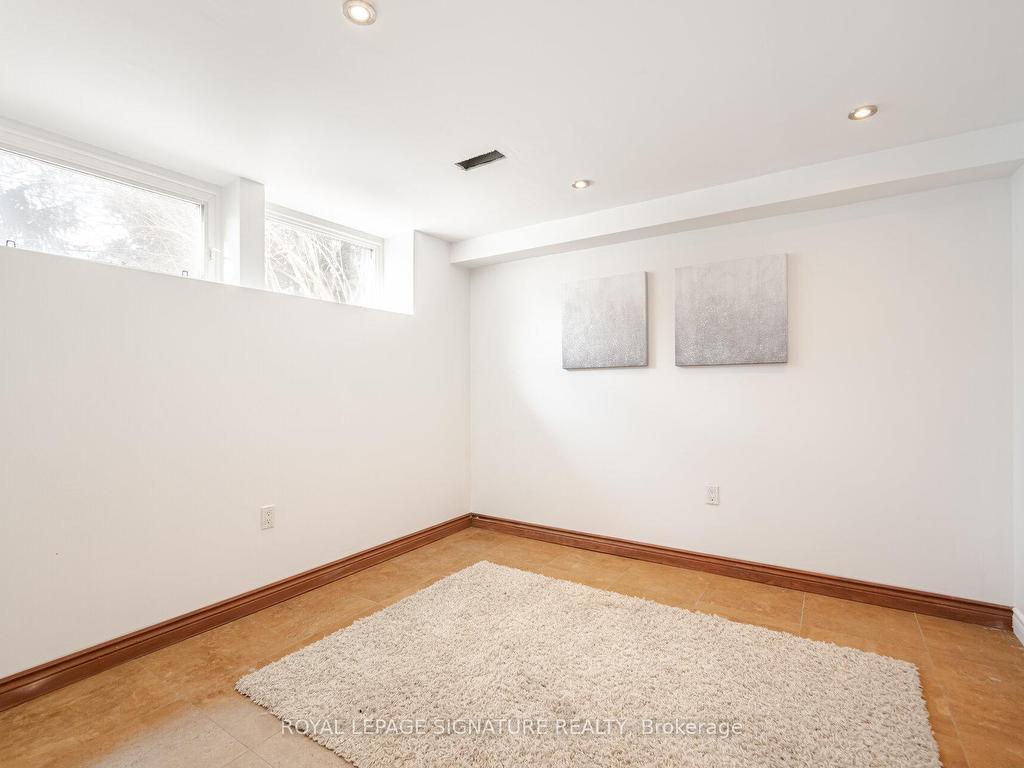 









2557


Mindemoya

Road,
Mississauga,




ON
L6M 5N8

