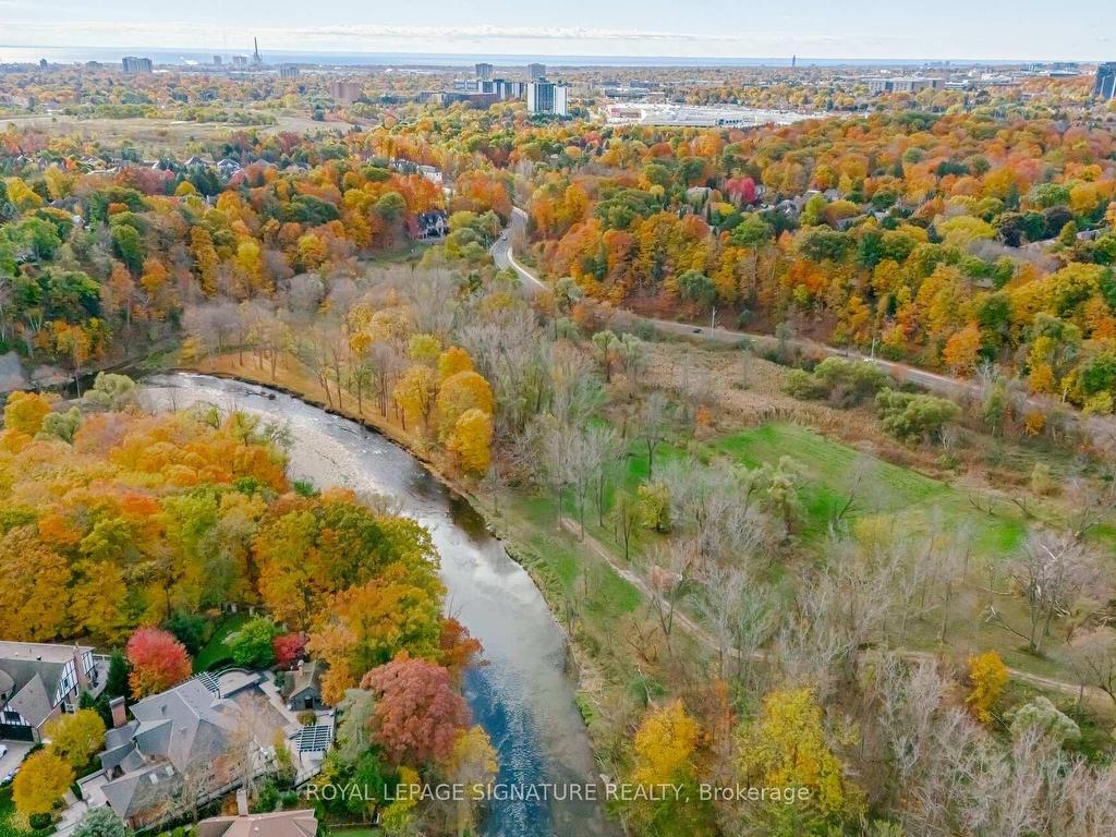 









2557


Mindemoya

Road,
Mississauga,




ON
L6M 5N8

