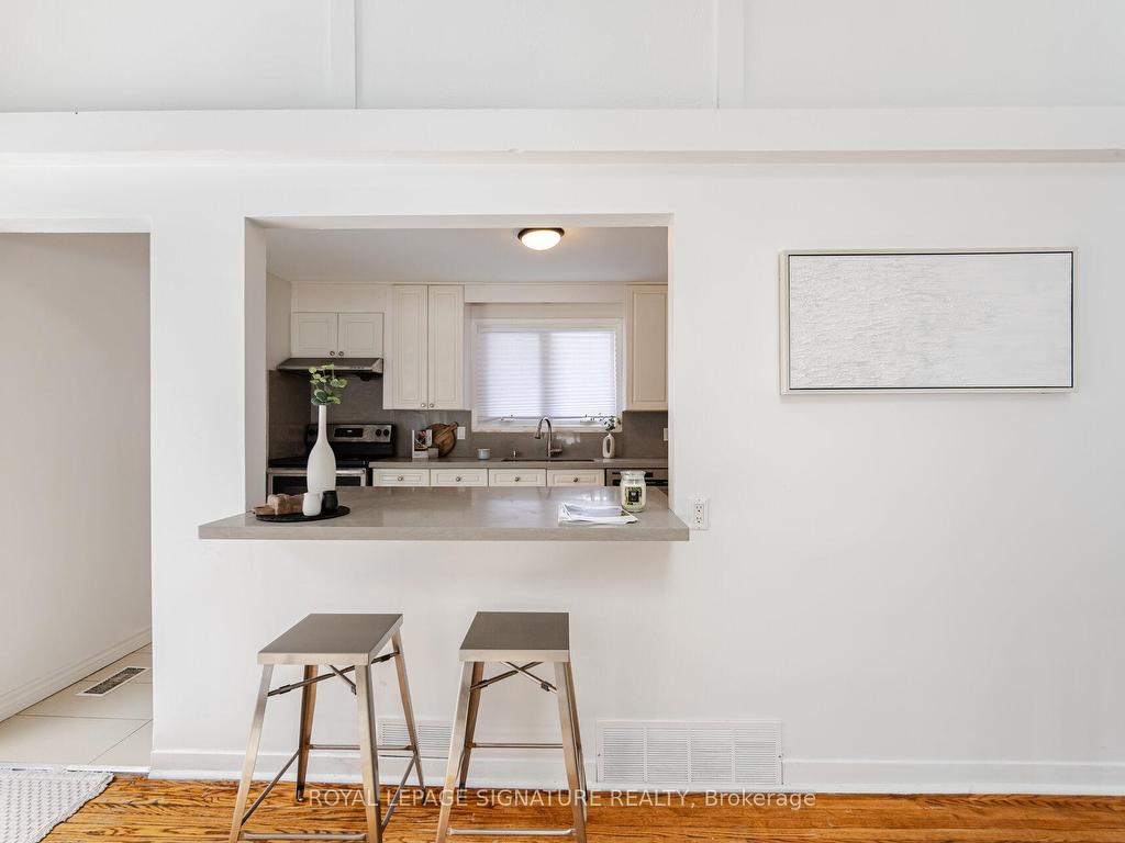 









2557


Mindemoya

Road,
Mississauga,




ON
L6M 5N8

