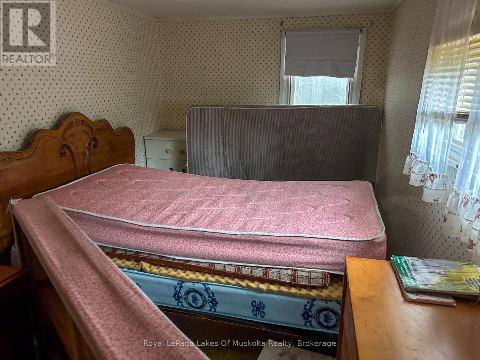 












1238 STAR LAKE ROAD

,
McMurrich/Monteith (Sprucedale),




Ontario
P0A1Y0

