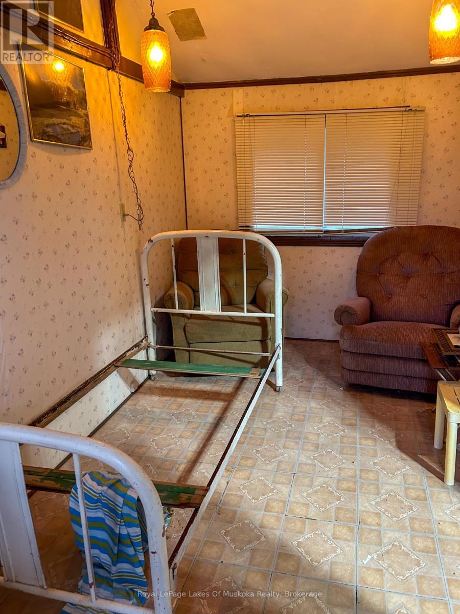 












1238 STAR LAKE ROAD

,
McMurrich/Monteith (Sprucedale),




Ontario
P0A1Y0

