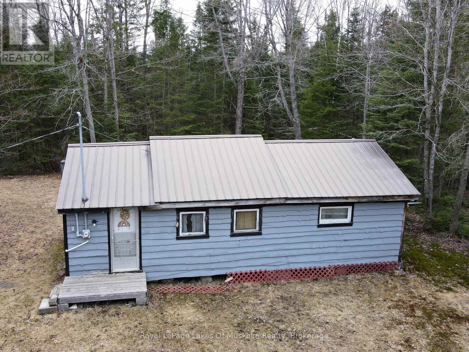 












1238 STAR LAKE ROAD

,
McMurrich/Monteith (Sprucedale),




Ontario
P0A1Y0

