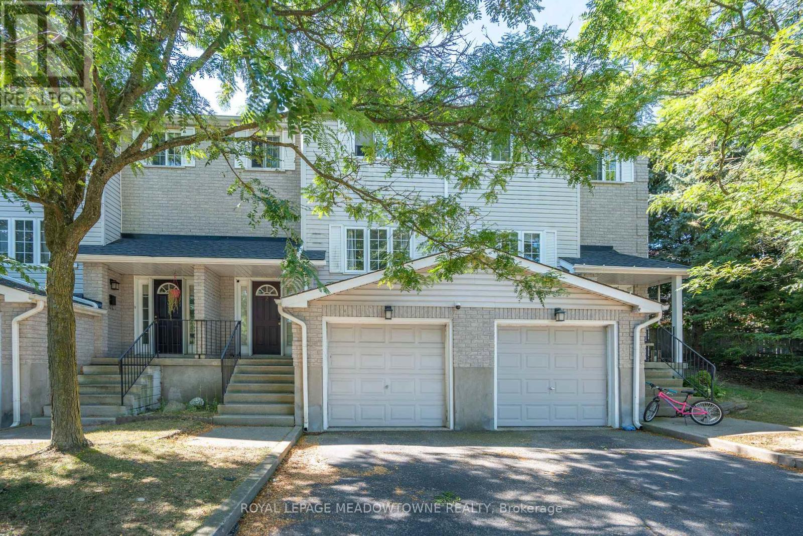 












2 - 700 CHAMPLAIN BOULEVARD

,
Cambridge,




Ontario
N1R8K1

