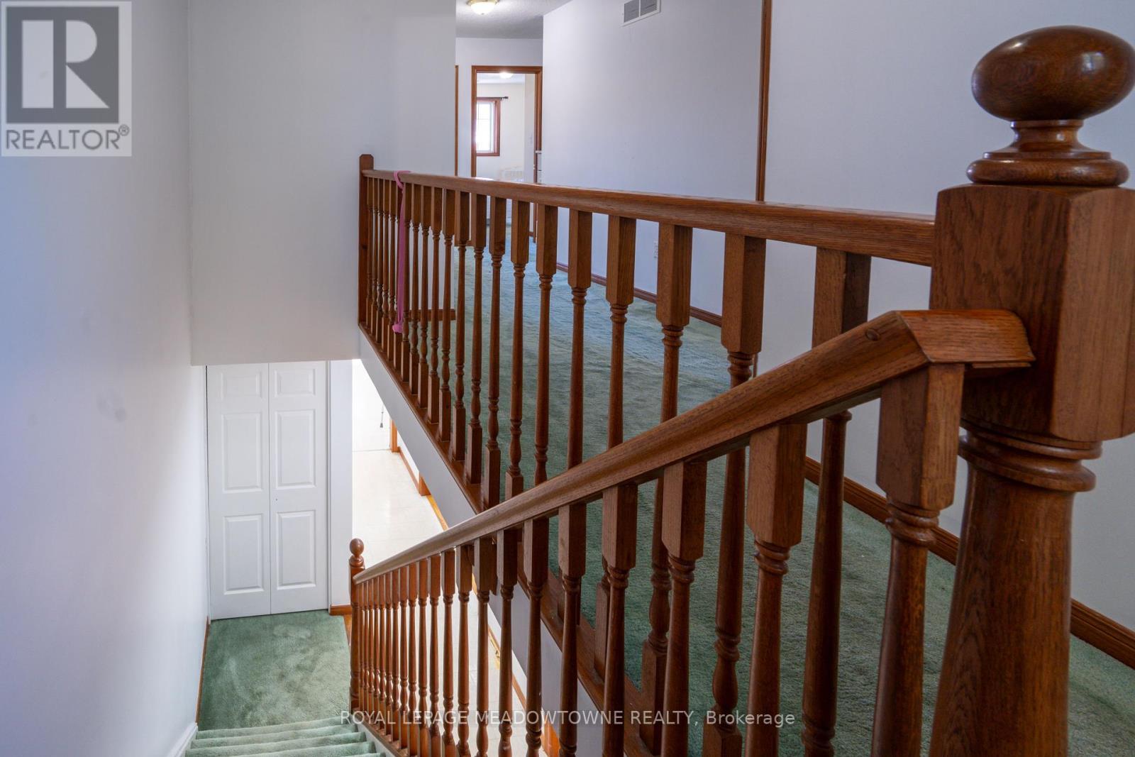 












2 - 700 CHAMPLAIN BOULEVARD

,
Cambridge,




Ontario
N1R8K1

