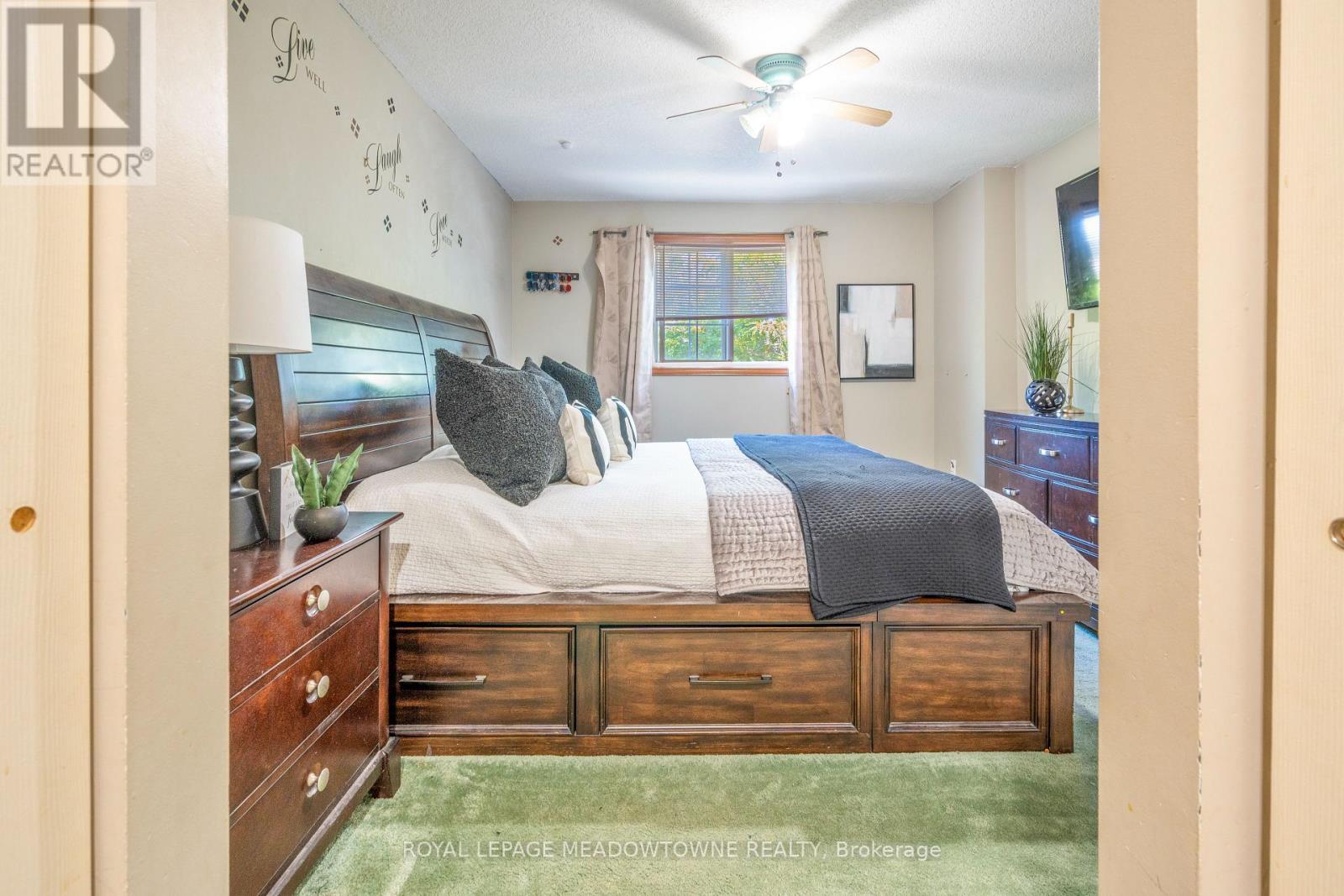 












2 - 700 CHAMPLAIN BOULEVARD

,
Cambridge,




Ontario
N1R8K1

