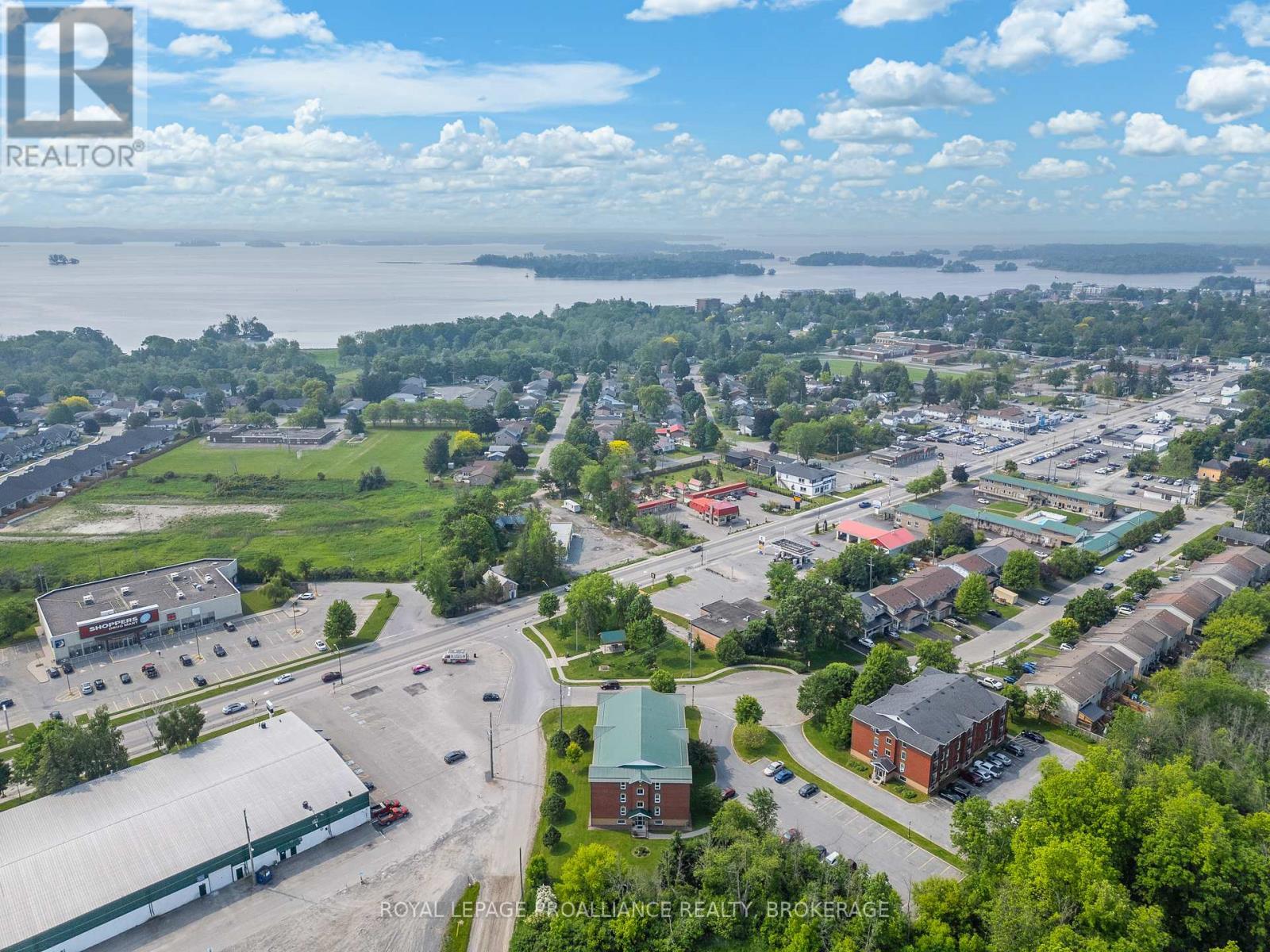 












405 - 550 TALBOT PLACE

,
Gananoque,




Ontario
K7G3C6

