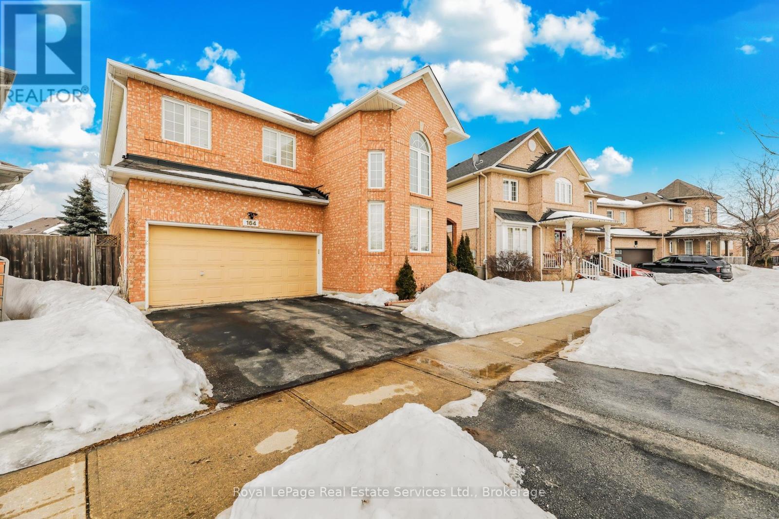 












164 DIXON DRIVE E

,
Milton (DE Dempsey),




Ontario
L9T5R7

