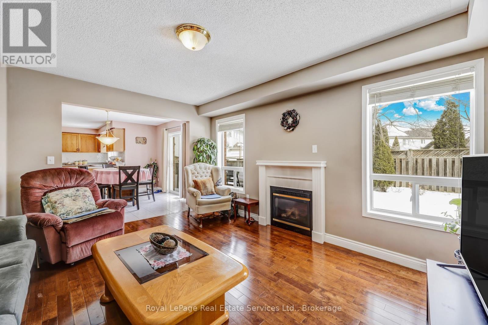 












164 DIXON DRIVE E

,
Milton (DE Dempsey),




Ontario
L9T5R7

