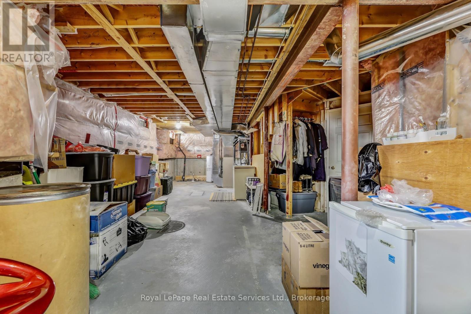 












164 DIXON DRIVE E

,
Milton (DE Dempsey),




Ontario
L9T5R7

