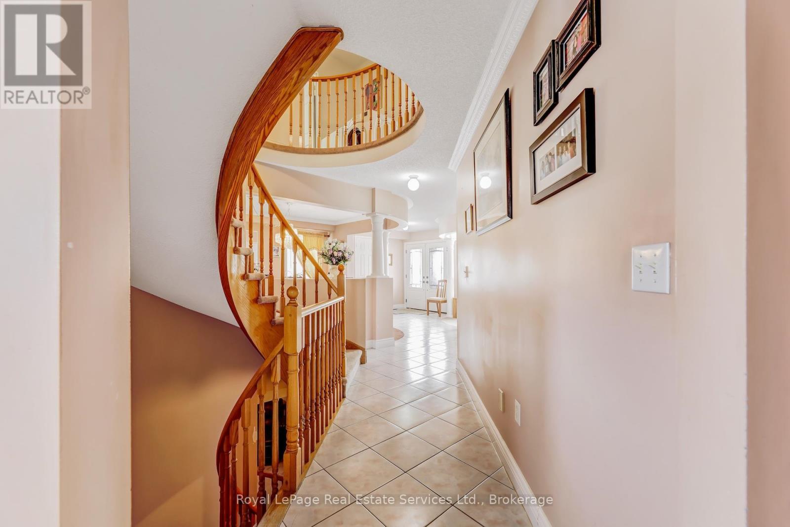 












164 DIXON DRIVE E

,
Milton (DE Dempsey),




Ontario
L9T5R7

