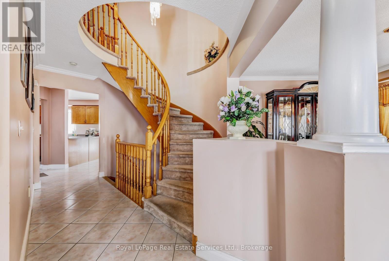 












164 DIXON DRIVE E

,
Milton (DE Dempsey),




Ontario
L9T5R7

