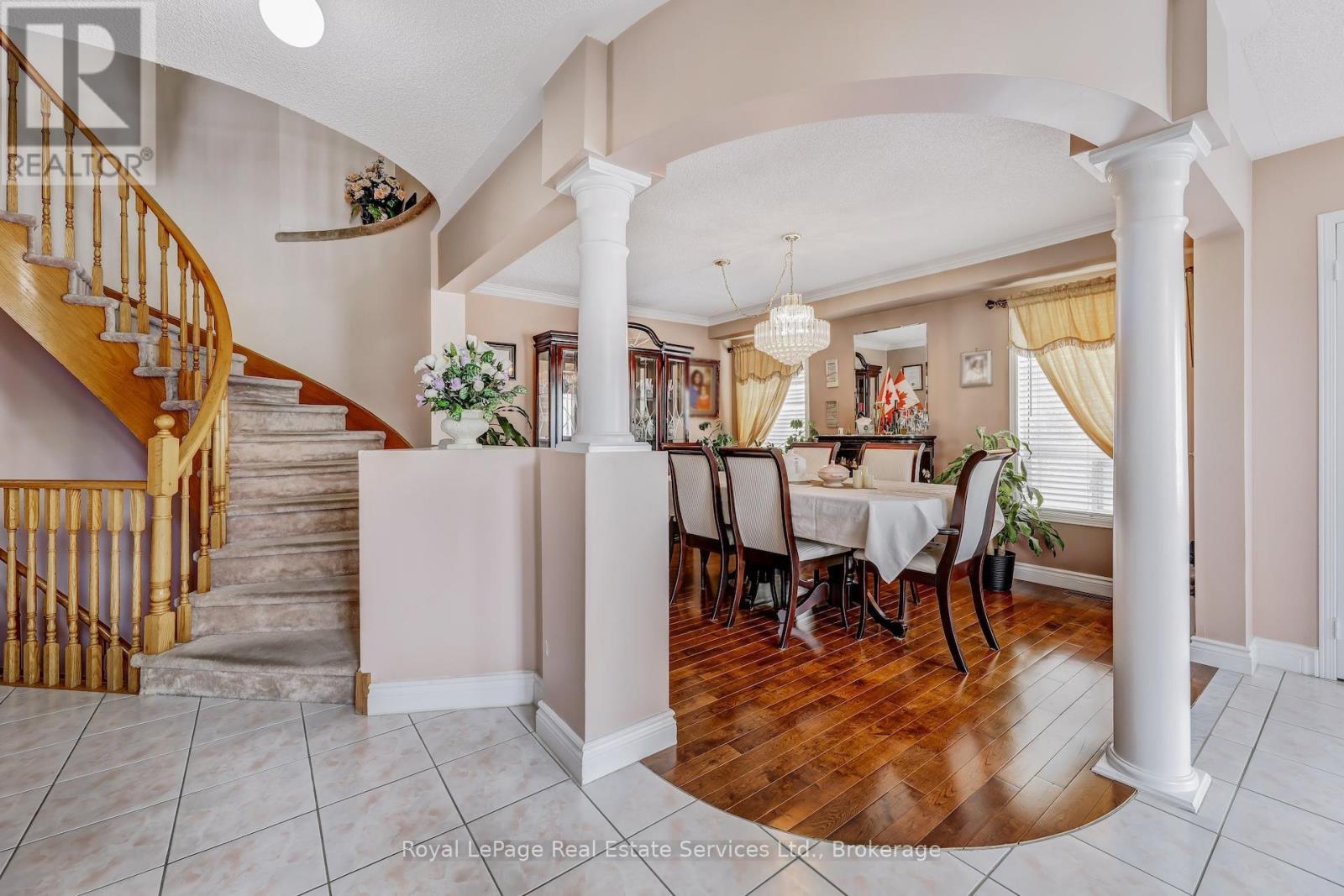 












164 DIXON DRIVE E

,
Milton (DE Dempsey),




Ontario
L9T5R7

