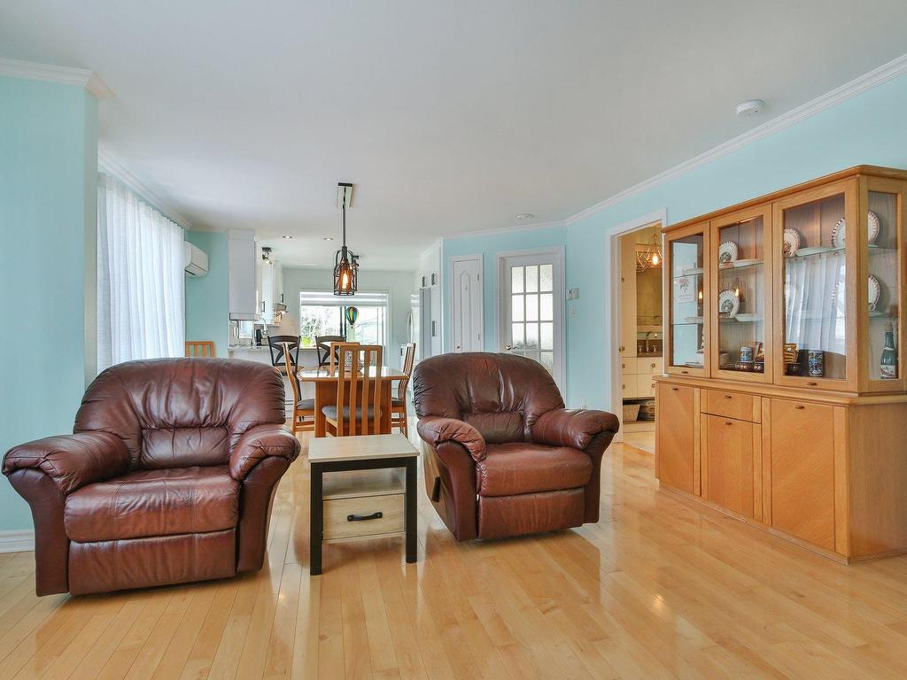 









1023


Rue Douglas

,
Saint-Jean-sur-Richelieu,




QC
J3A2A9

