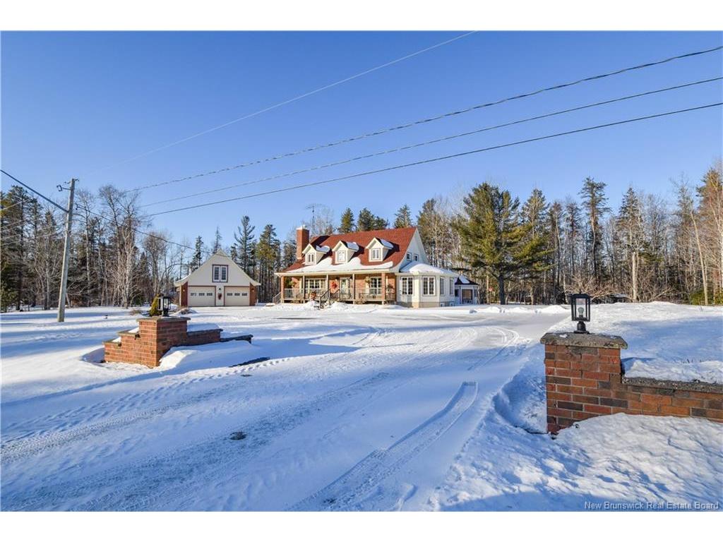 









2449


160

RTE,
Saint-Sauveur,




NB
E8L 1R7

