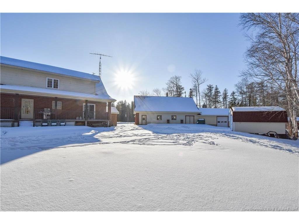 









2449


160

RTE,
Saint-Sauveur,




NB
E8L 1R7

