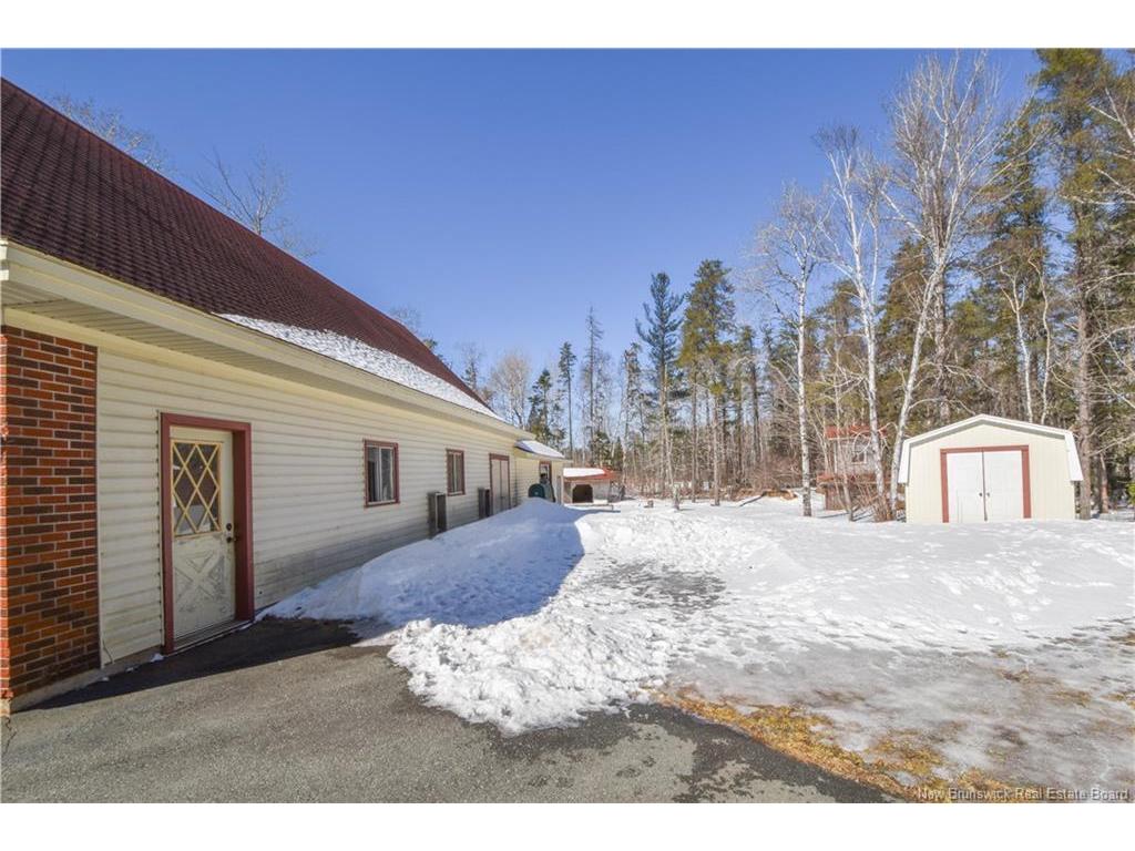 









2449


160

RTE,
Saint-Sauveur,




NB
E8L 1R7

