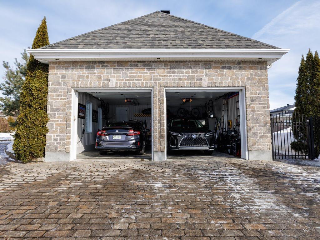 









35


Rue Gabrielle-Roy

,
Notre-Dame-de-l'Île-Perrot,




QC
J7V0P6

